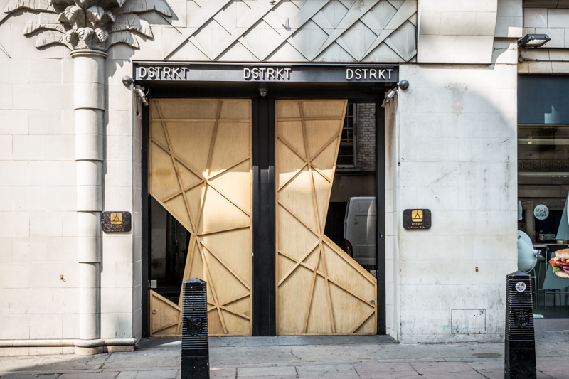 The District, Tradero, London